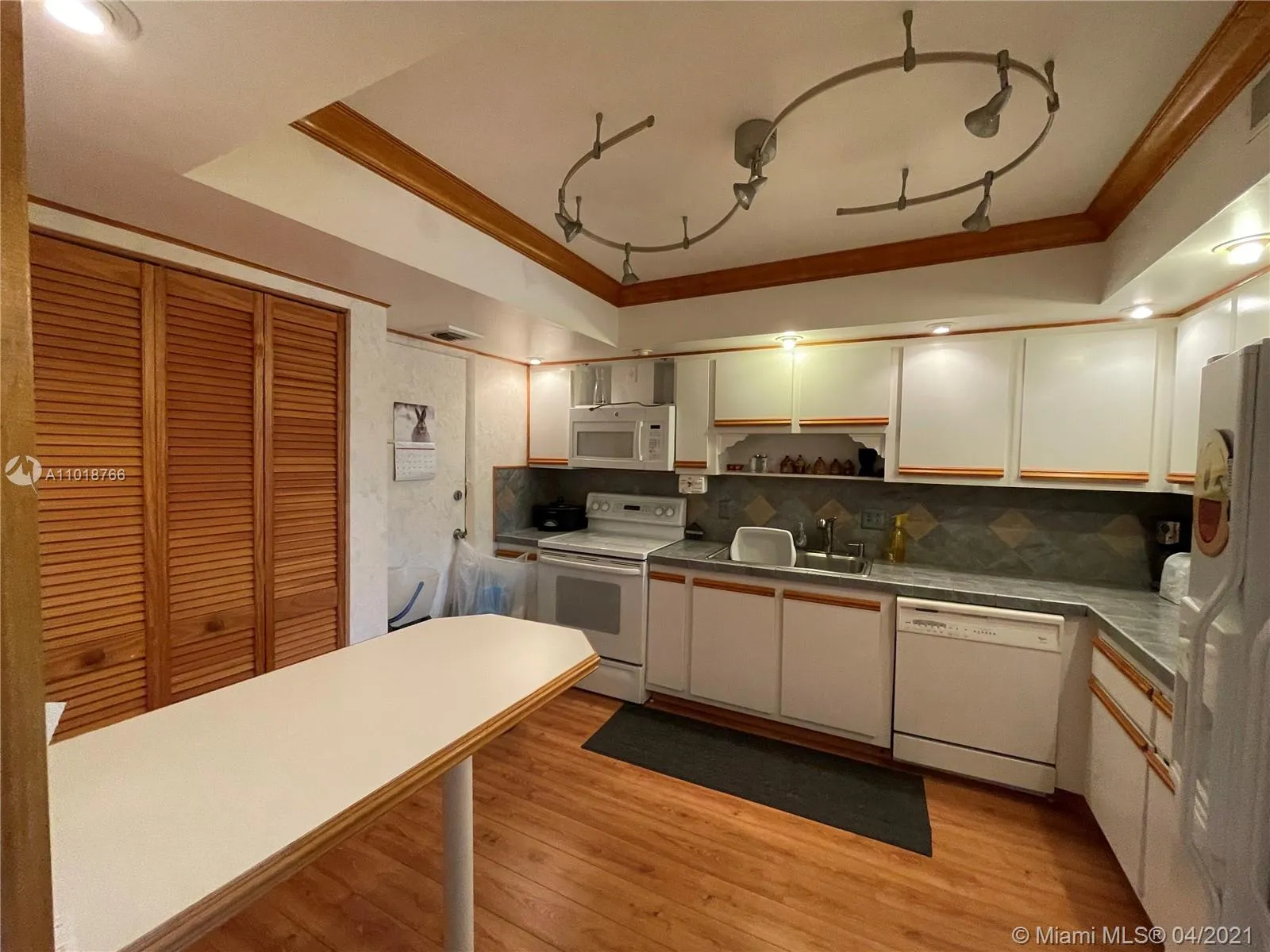 300 Diplomat Pkwy # 402, Hallandale Beach FL 33009