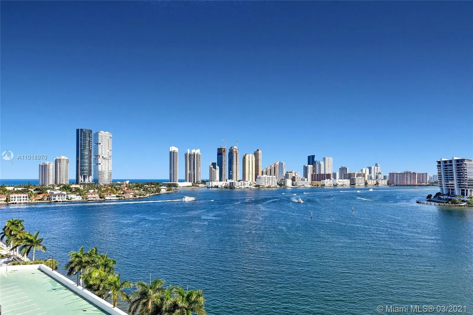 2 bedroom 2 bath for sale at 3530 Mystic Pointe Dr # 1214, Aventura FL 33180
