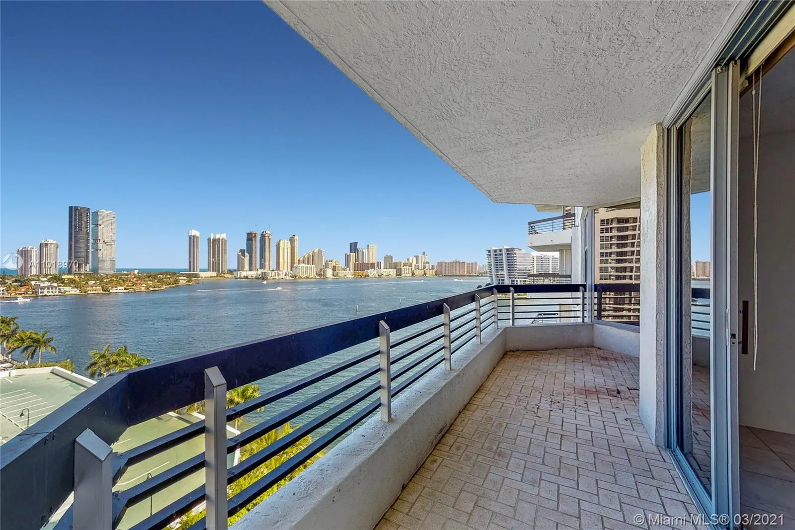 3530 Mystic Pointe Dr # 1214, Aventura FL 33180