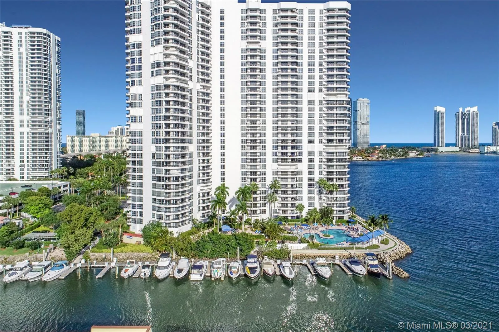 3530 Mystic Pointe Dr # 1214, Aventura FL 33180
