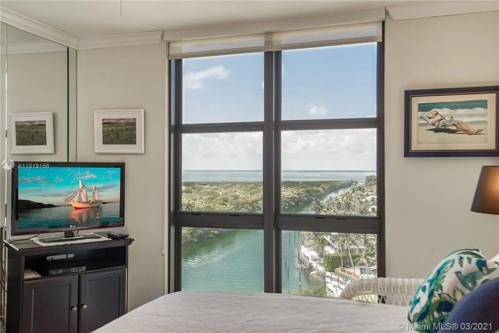 3 bedroom 2 bath for rent at 1121 Crandon Blvd # E1001, Key Biscayne FL 33149