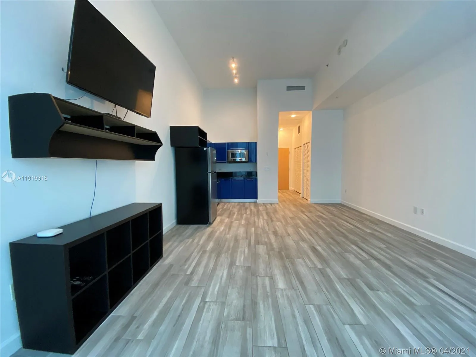 1 bath for sale at 253 NE 2nd St # 227, Miami FL 33132