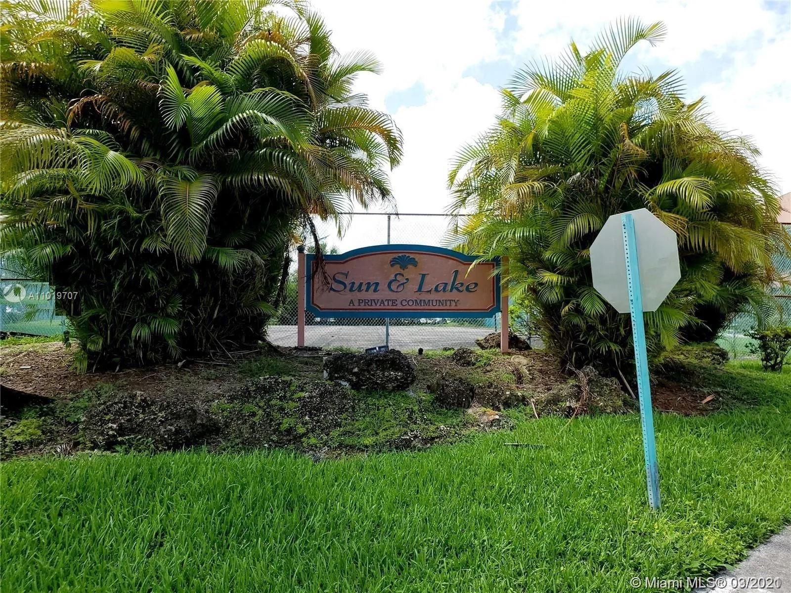 2 bedroom 2 bath for sale at 8905 NW 28th Dr # B, Coral Springs FL 33065