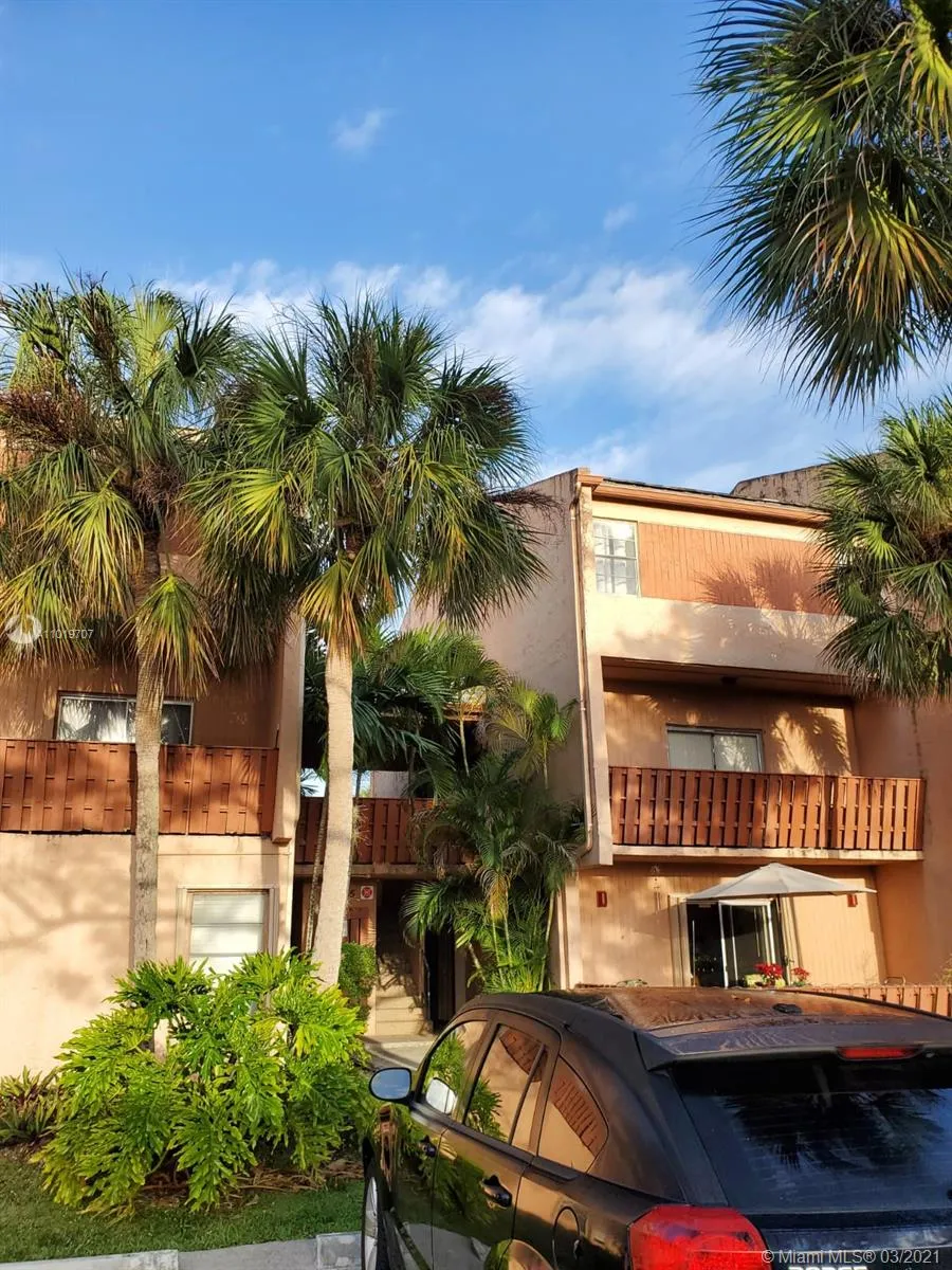 8905 NW 28th Dr # B, Coral Springs FL 33065