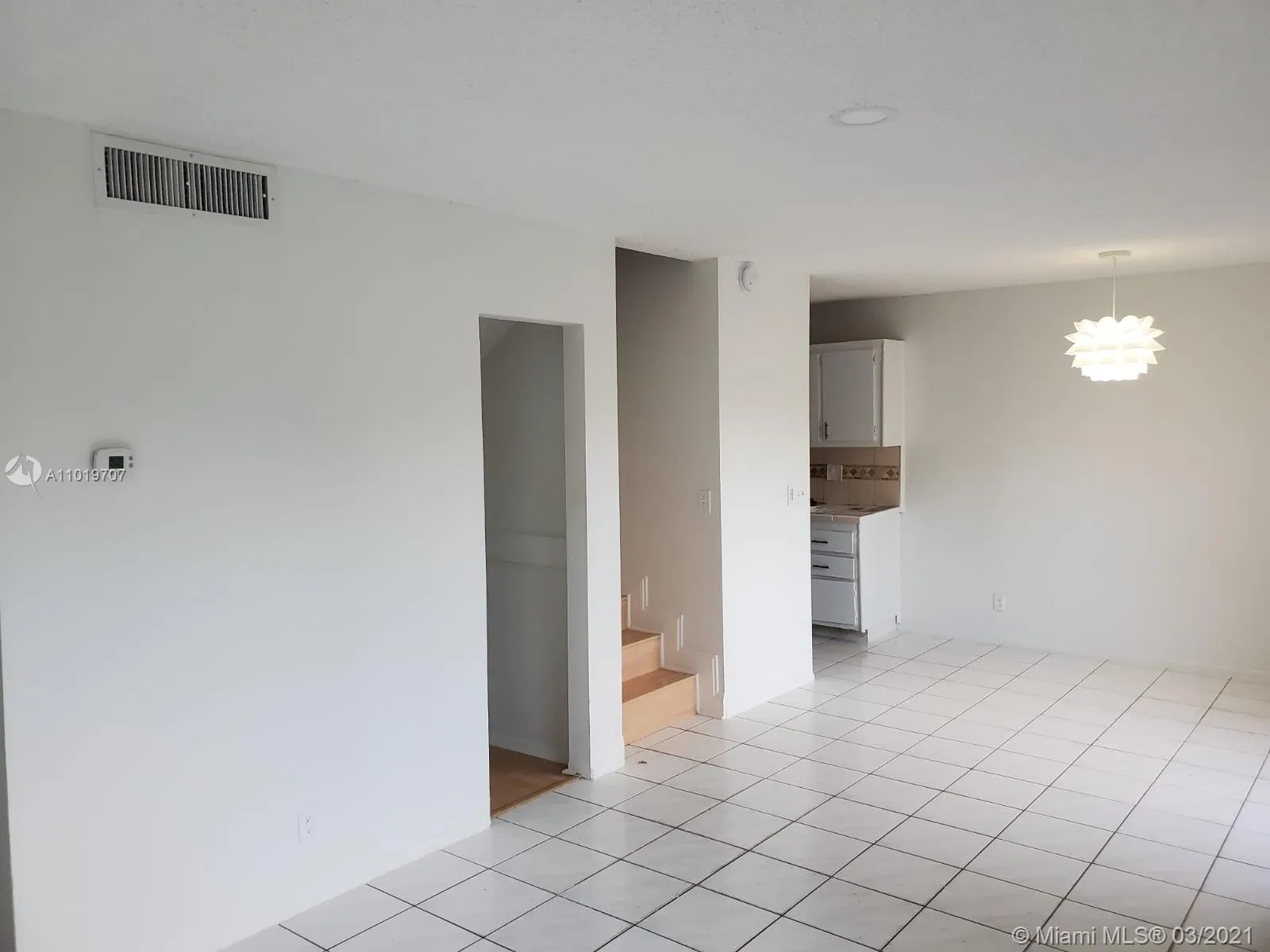 8905 NW 28th Dr # B, Coral Springs FL 33065