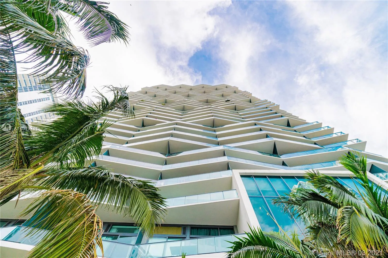 460 NE 28th St # 3201, Miami FL 33137
