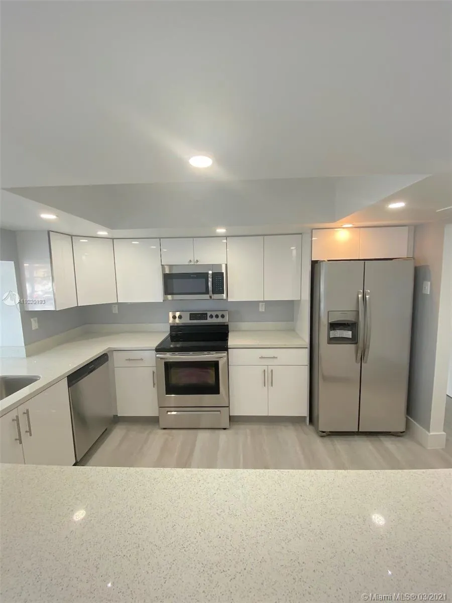 1 bedroom 1 bath for sale at 1000 Parkview Dr # 202, Hallandale Beach FL 33009