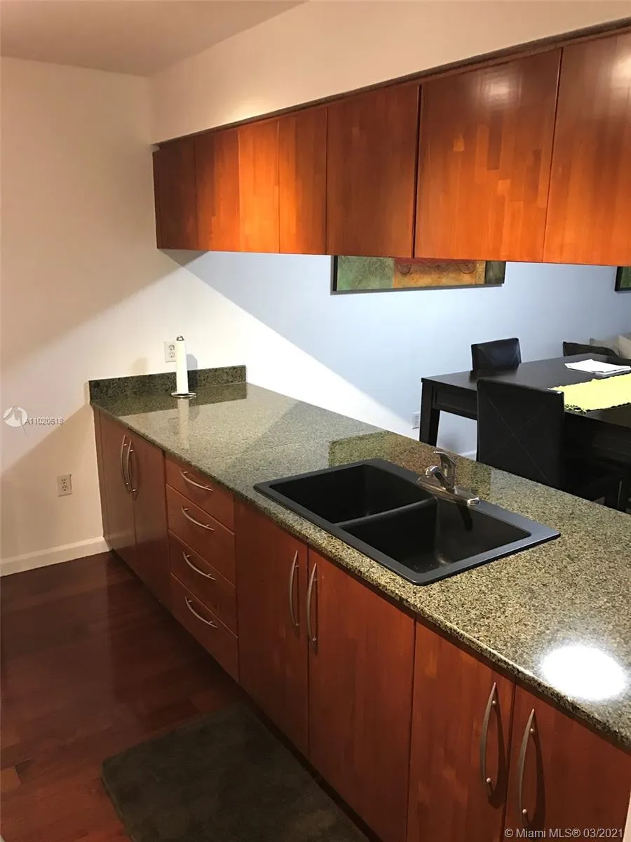 1200 Brickell Bay Dr # 2222, Miami FL 33131