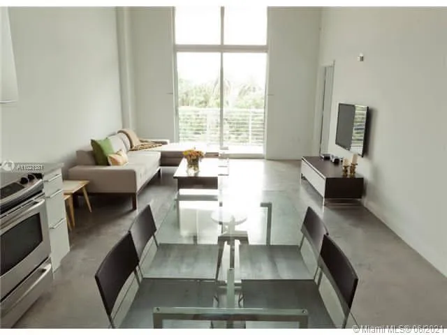 1 bedroom 1 bath for rent at 2001 Meridian Ave # 418, Miami Beach FL 33139