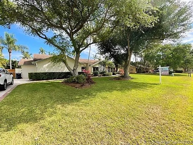 4 bedroom 2 bath for sale at 14817 SW 164th Ter, Miami FL 33187