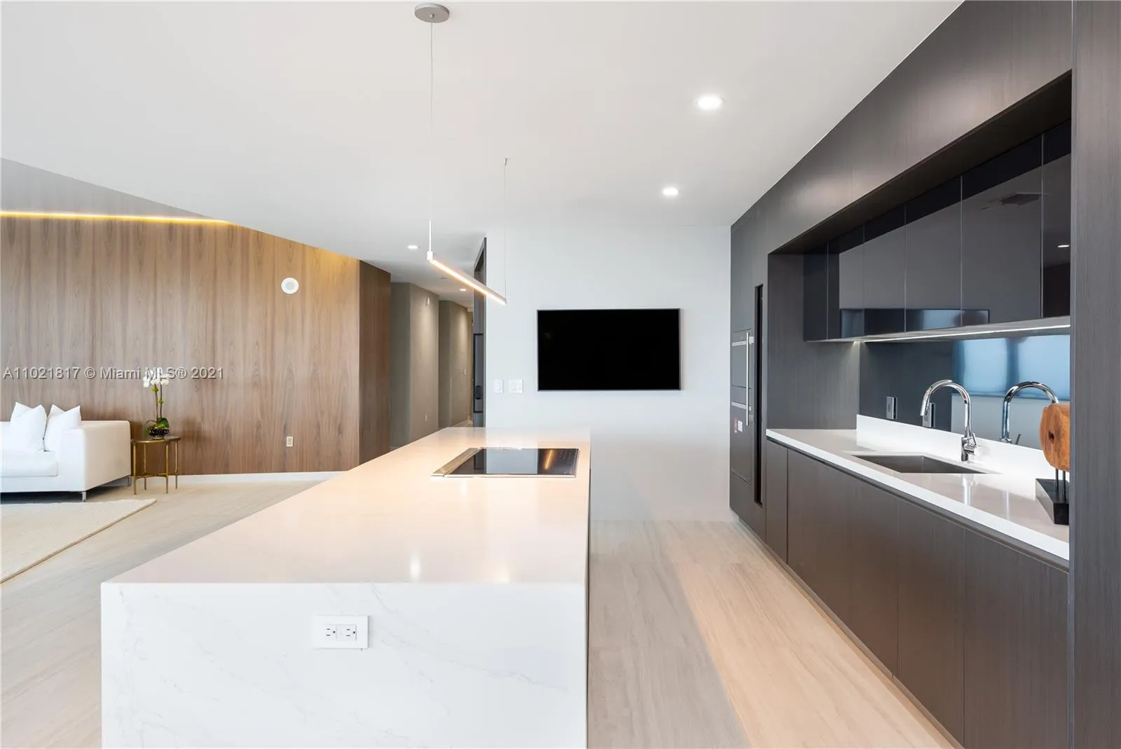 851 NE 1st Ave # 5312, Miami FL 33132