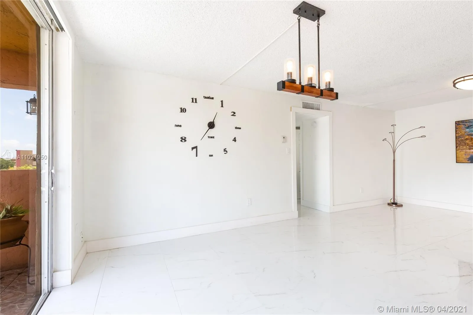 310 Fontainebleau Blvd # 502, Miami FL 33172