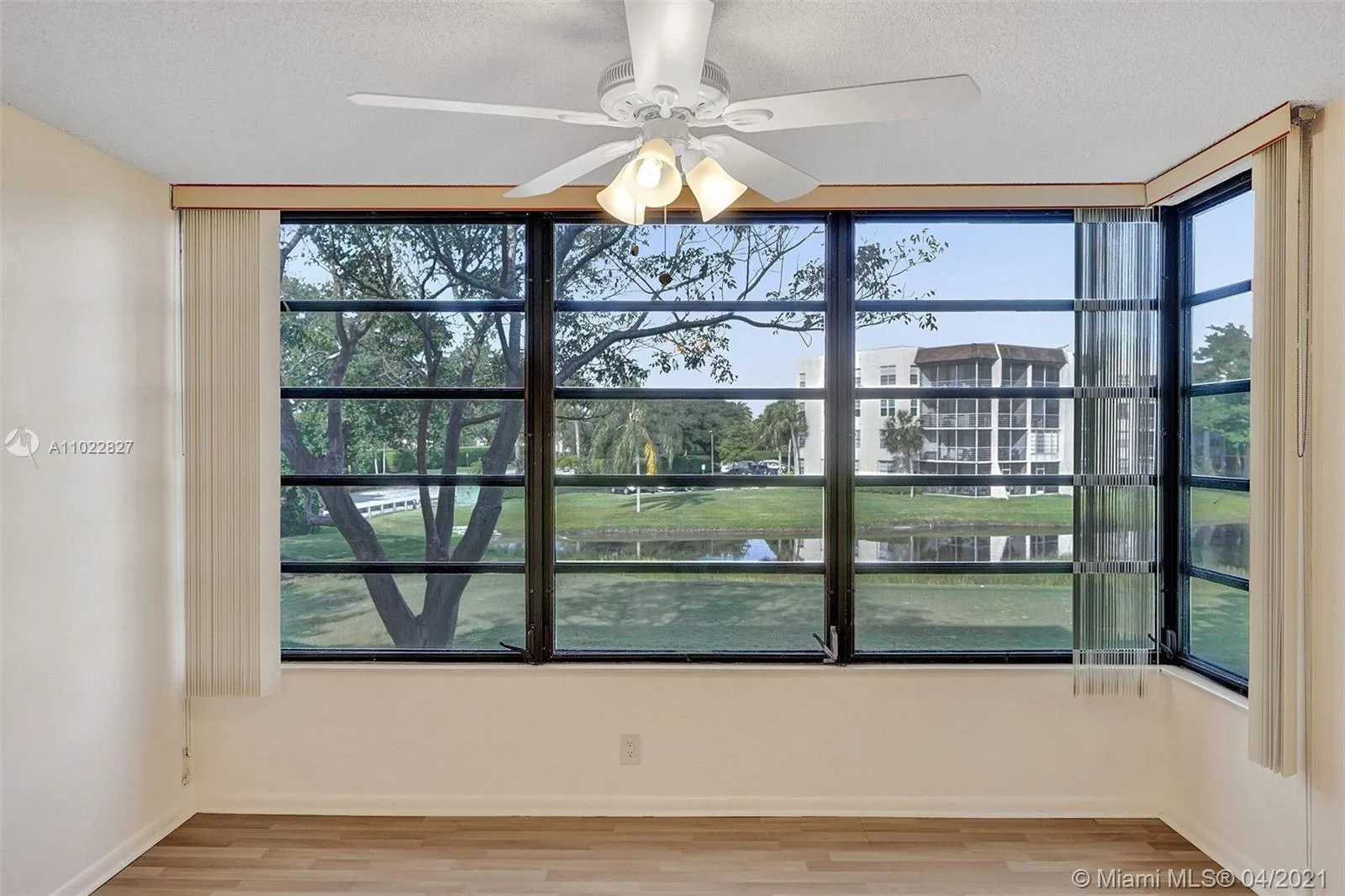 1715 Whitehall Dr # 202, Davie FL 33324