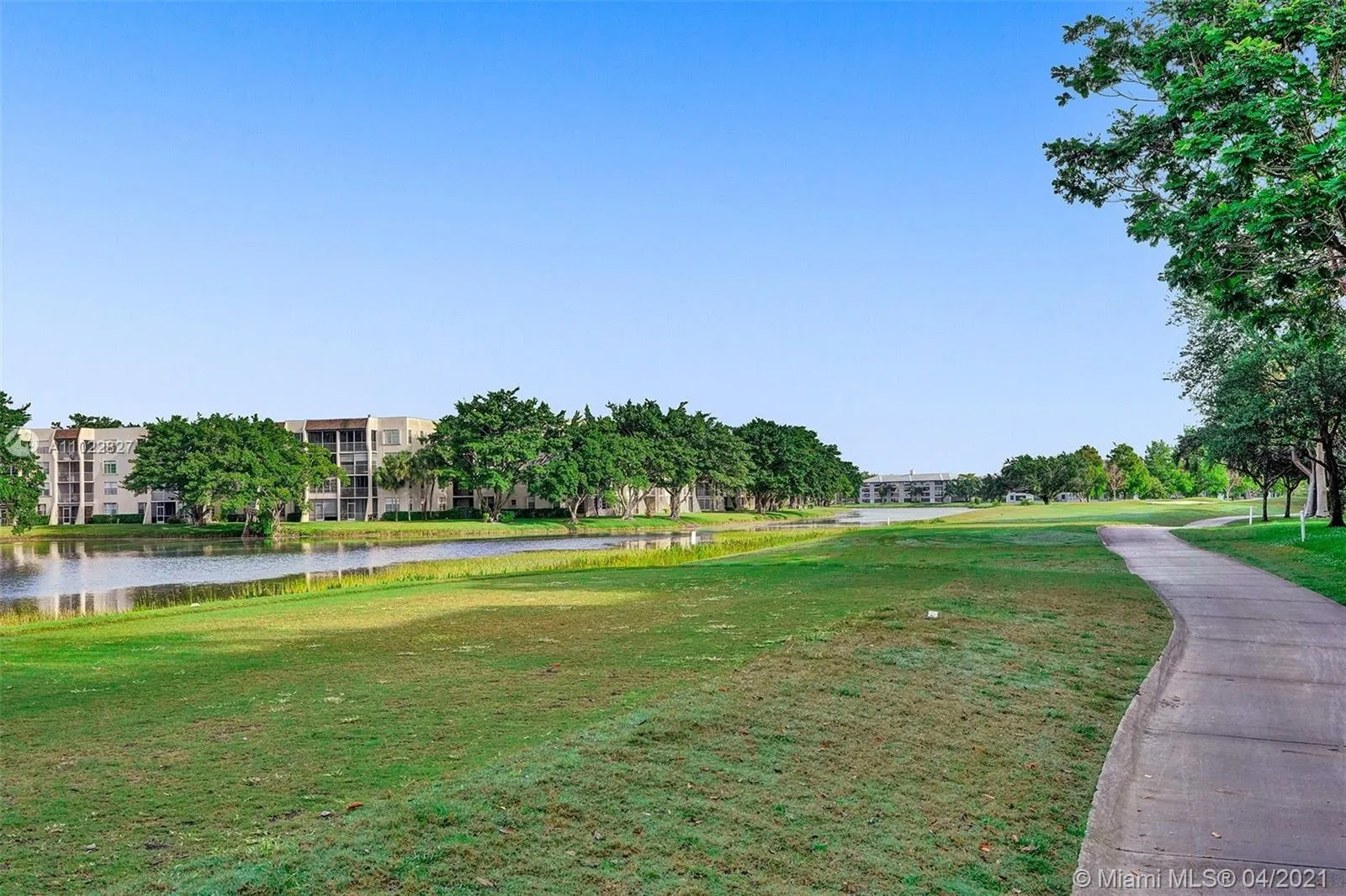 1715 Whitehall Dr # 202, Davie FL 33324