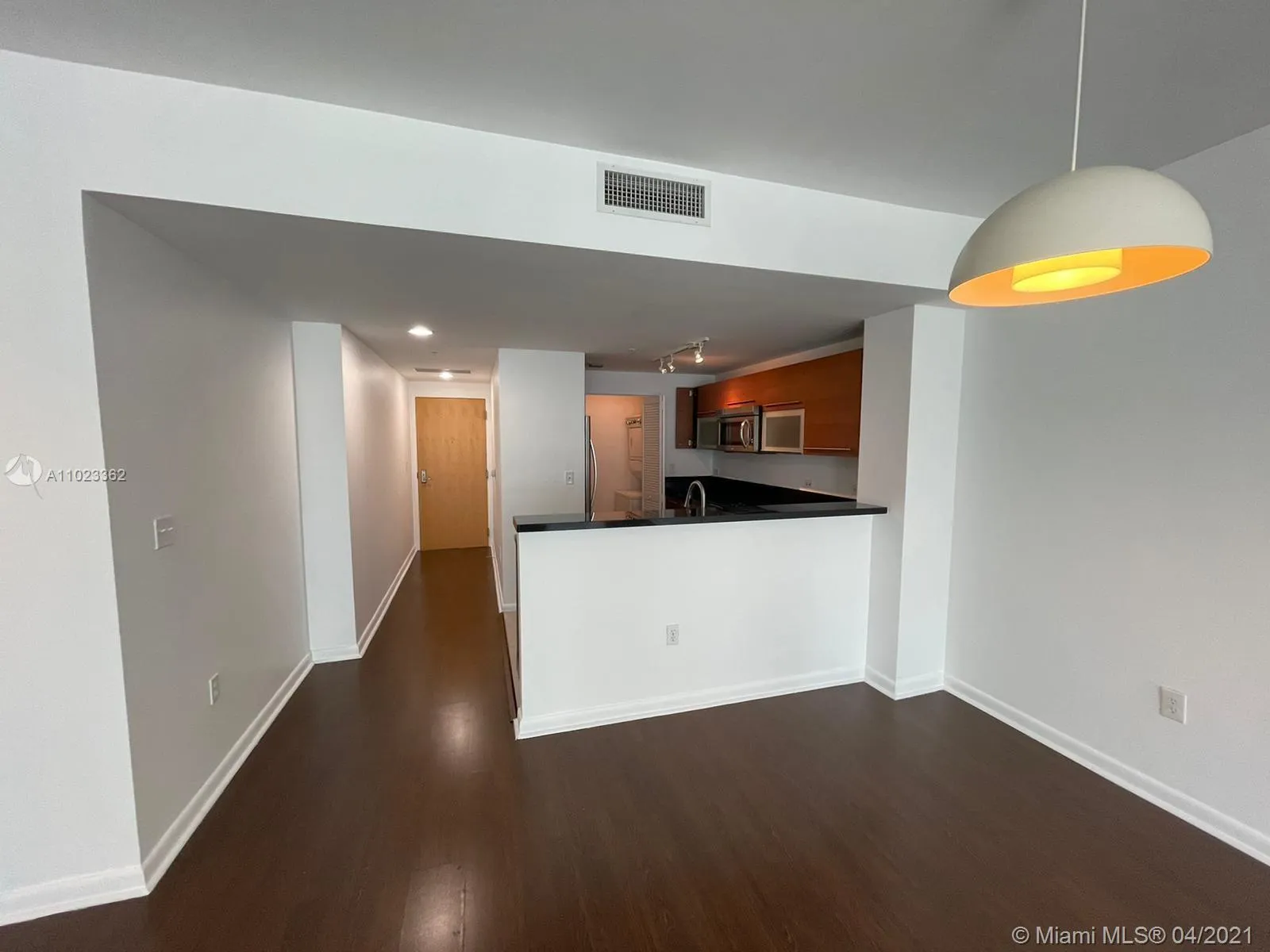 1 bedroom 1 bath for sale at 253 NE 2nd St # 1706, Miami FL 33132