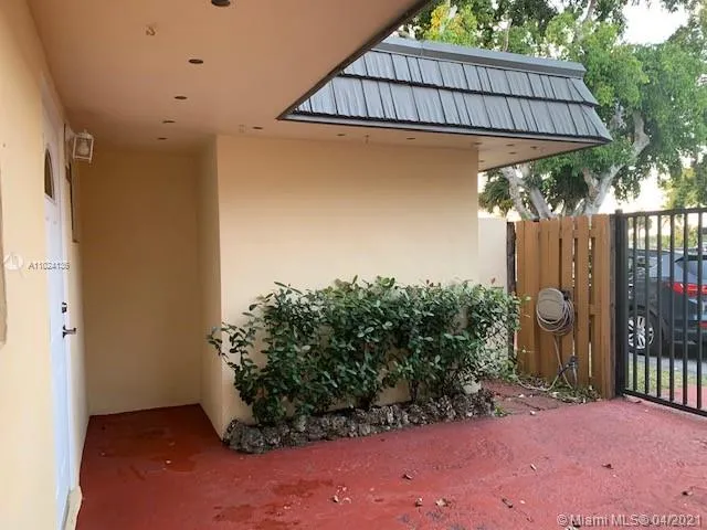 8395 SW 137th Ave # 8395, Miami FL 33183