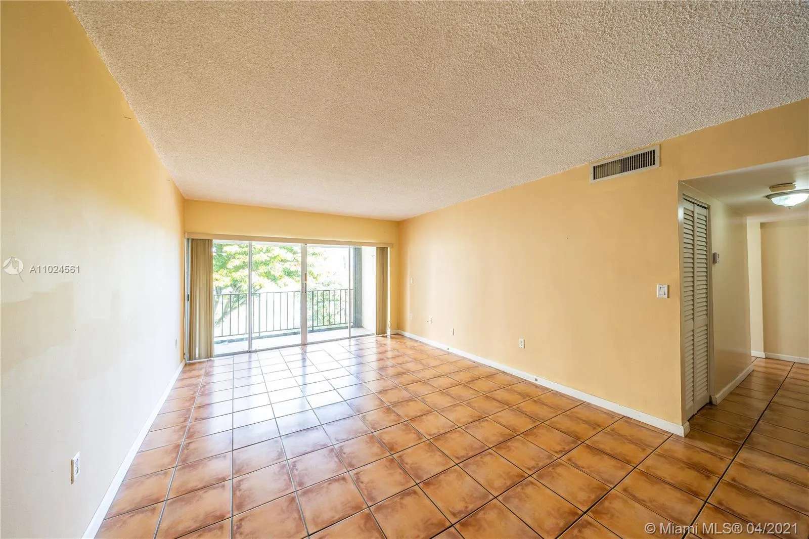 8775 Park Blvd # 309, Miami FL 33172