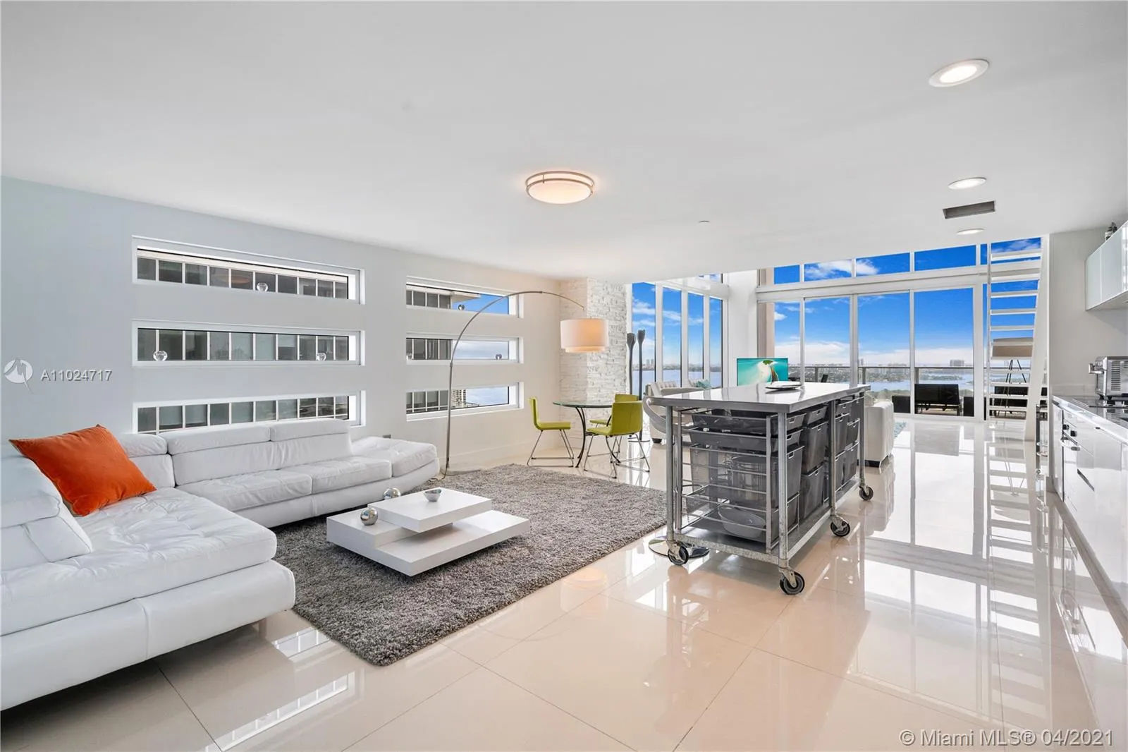 1040 Biscayne Blvd # 2904, Miami FL 33132