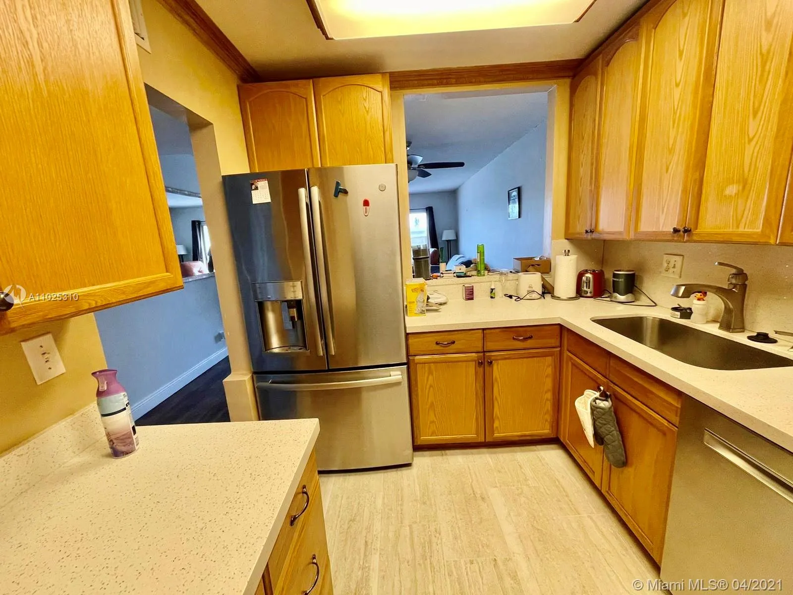 1 bedroom 1 bath for sale at 1001 Hillcrest Ct # 315, Hollywood FL 33021