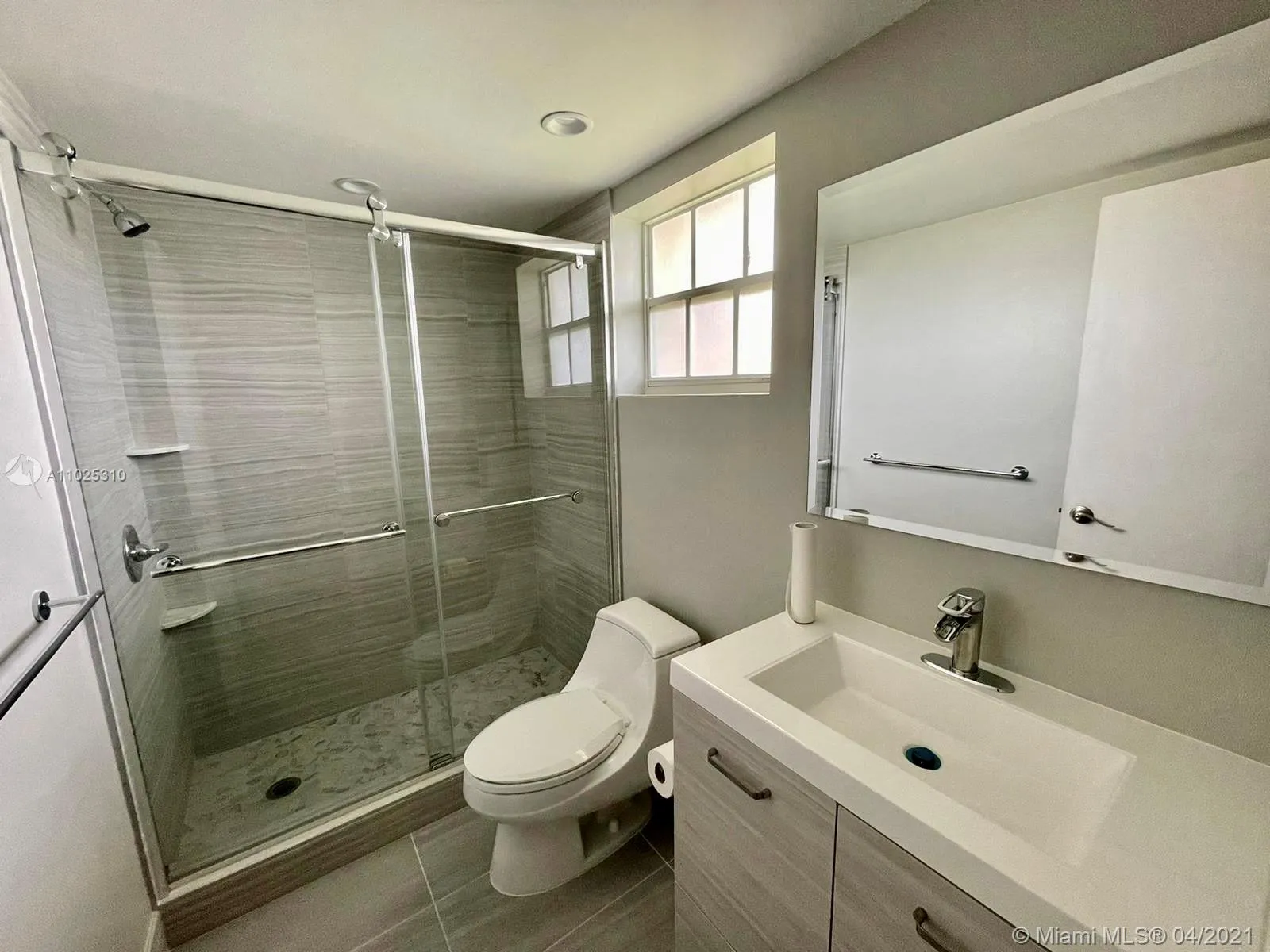 1001 Hillcrest Ct # 315, Hollywood FL 33021