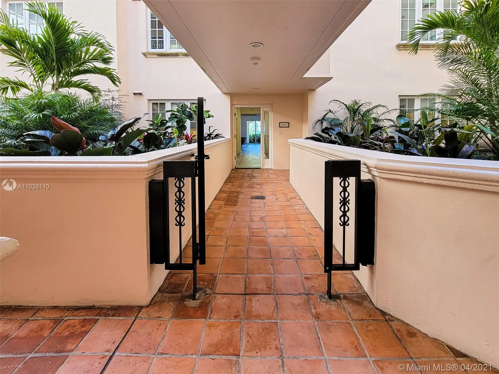 19115 Fisher Island Dr # 19115, Miami Beach FL 33109