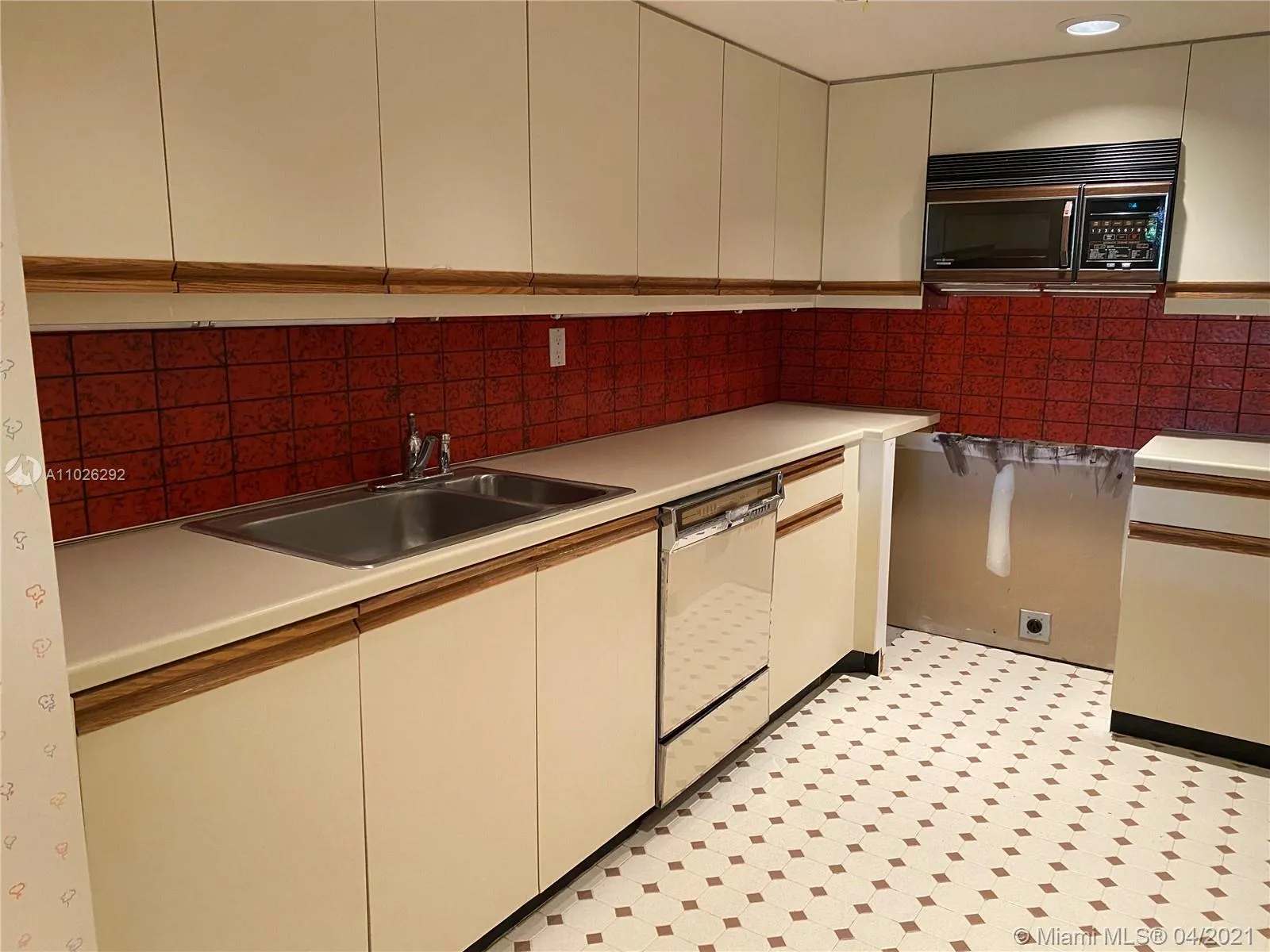 2600 Cardena St # 11, Coral Gables FL 33134