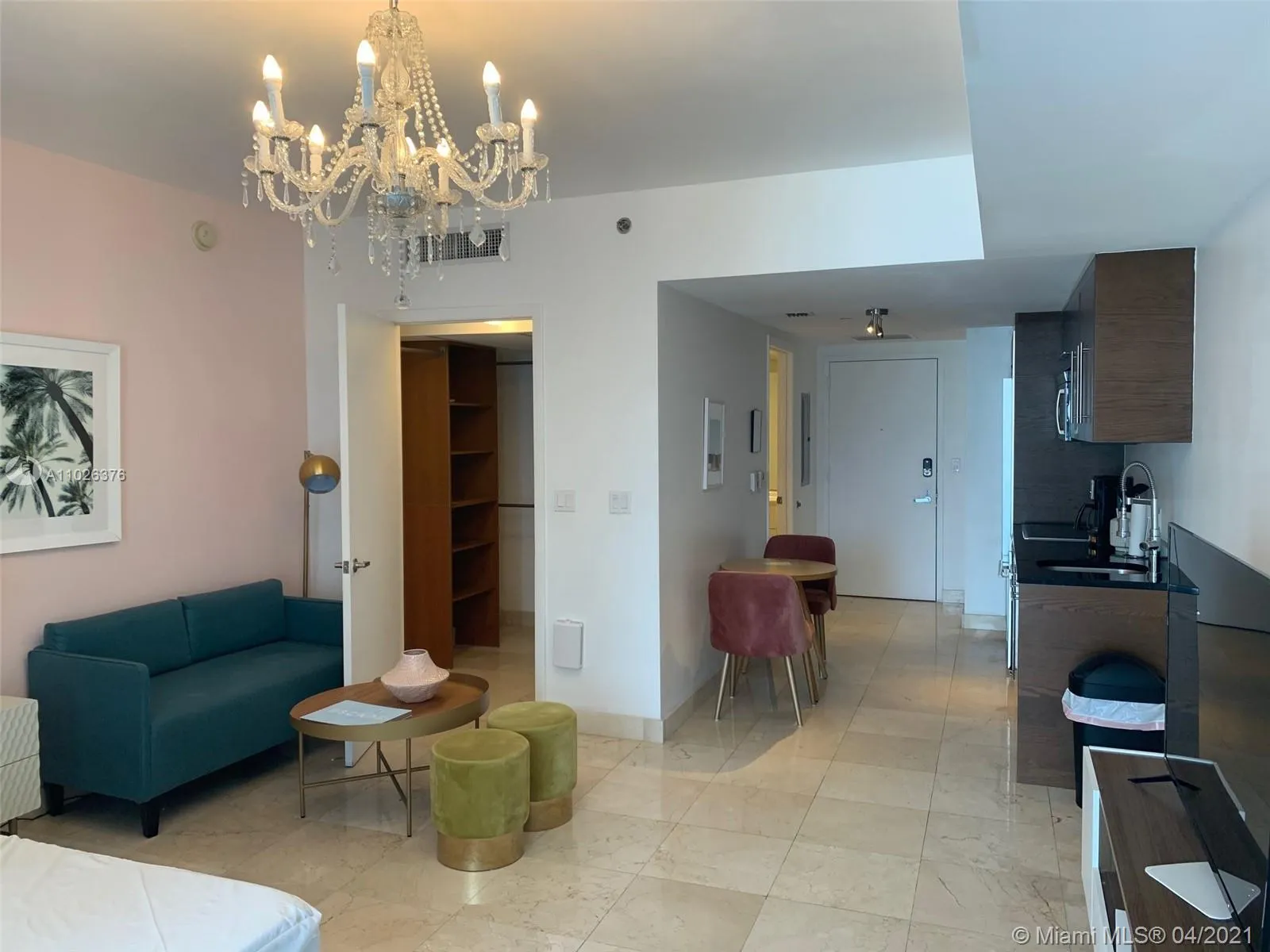 1 bath for sale at 485 Brickell Ave # 2205, Miami FL 33131