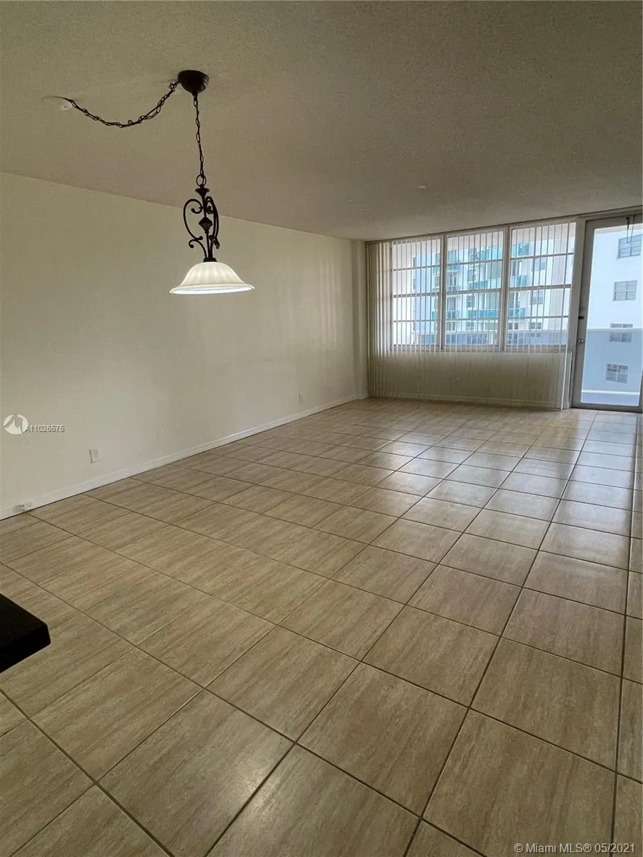 3725 S Ocean Dr # 520, Hollywood FL 33019