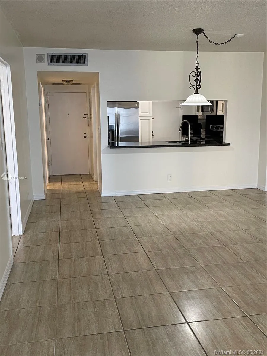 3725 S Ocean Dr # 520, Hollywood FL 33019