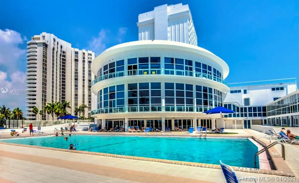 5445 Collins Ave # 415, Miami Beach FL 33140
