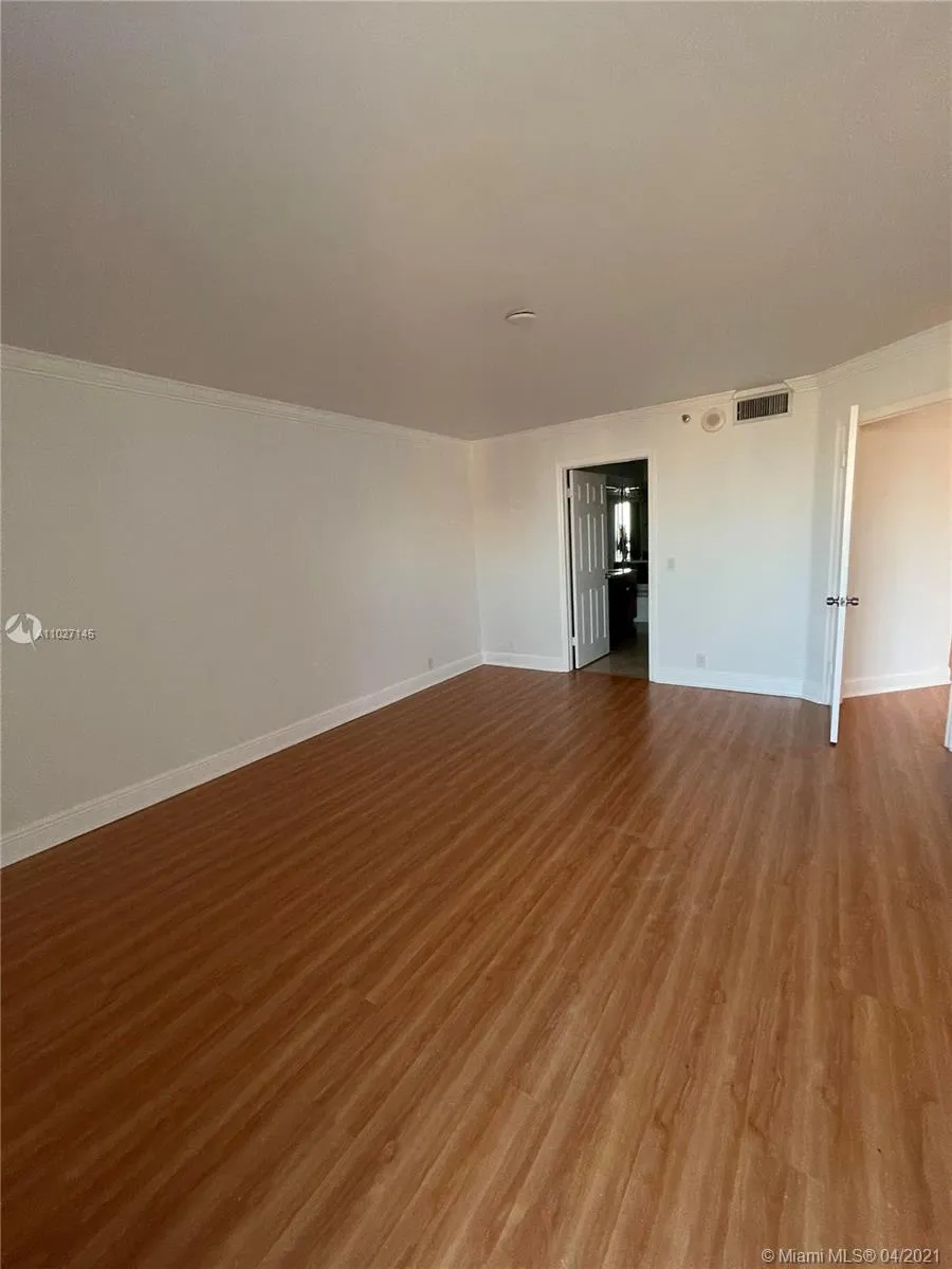 3500 Mystic Pointe Dr # 2507, Aventura FL 33180