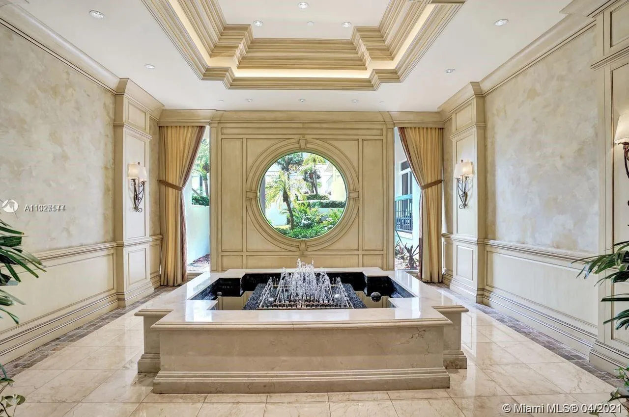 19707 Turnberry Way # 6, Aventura FL 33180