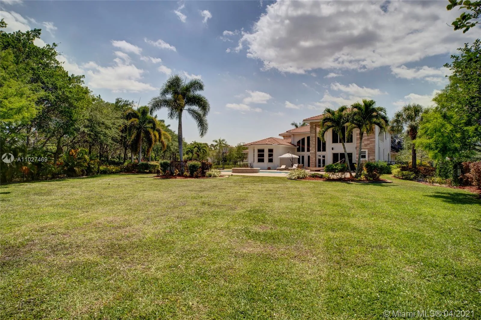 3200 Lake Ridge Lane, Weston FL 33332