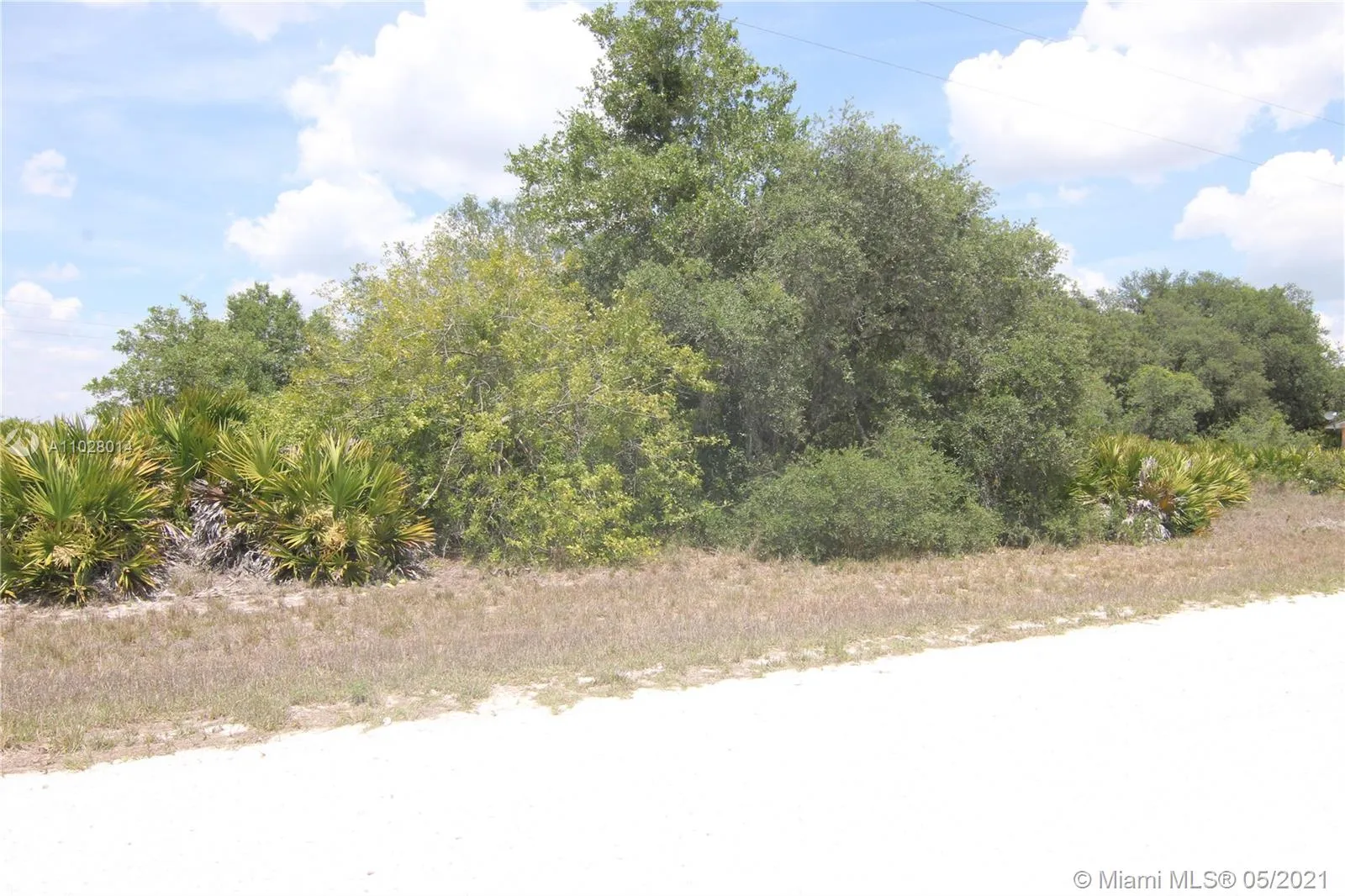 for sale at 2060 W Oxnard Rd, Avon Park FL 33825