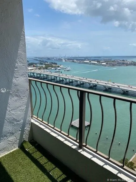 555 NE 15th St # 32I, Miami FL 33132