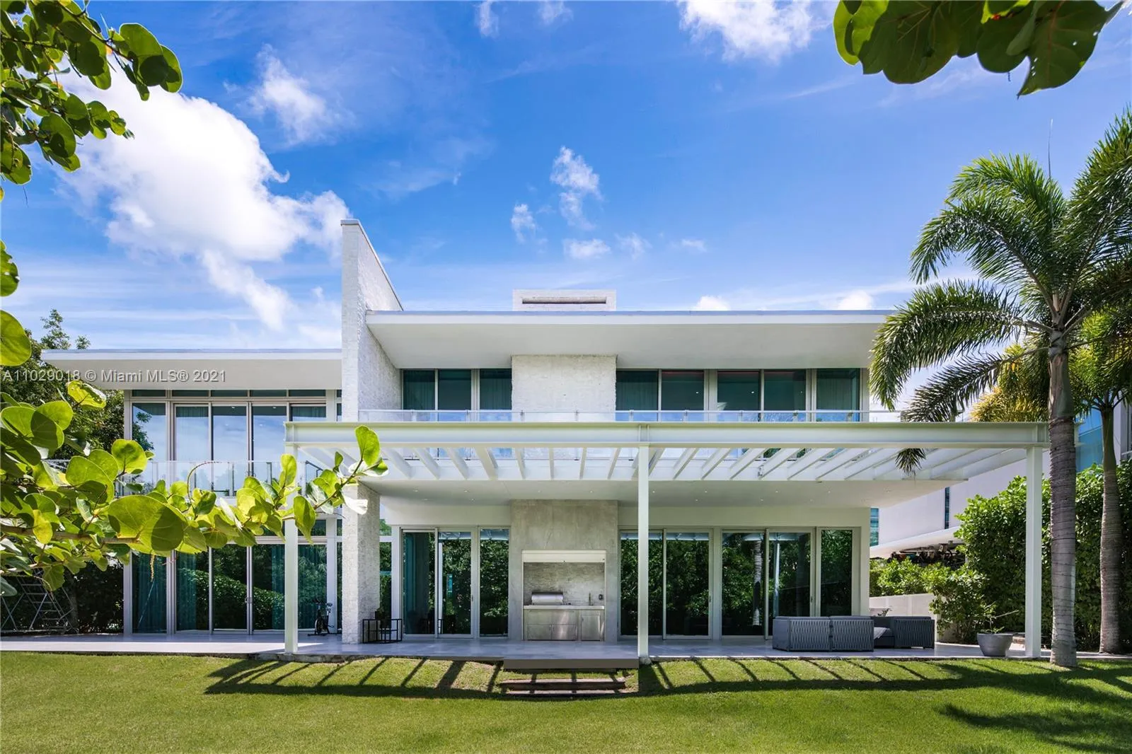 110 Reef Ln, Key Biscayne FL 33149