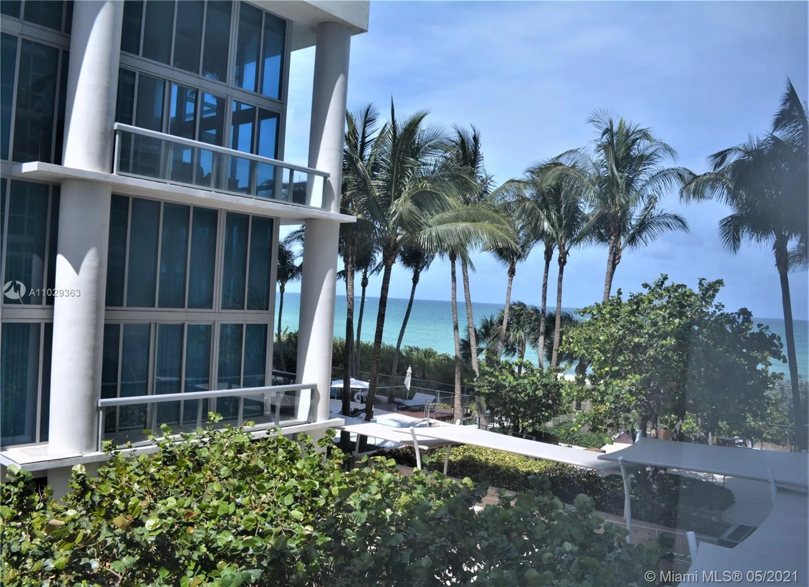 2 bedroom 2 bath for rent at 6801 Collins Ave # 209, Miami Beach FL 33141
