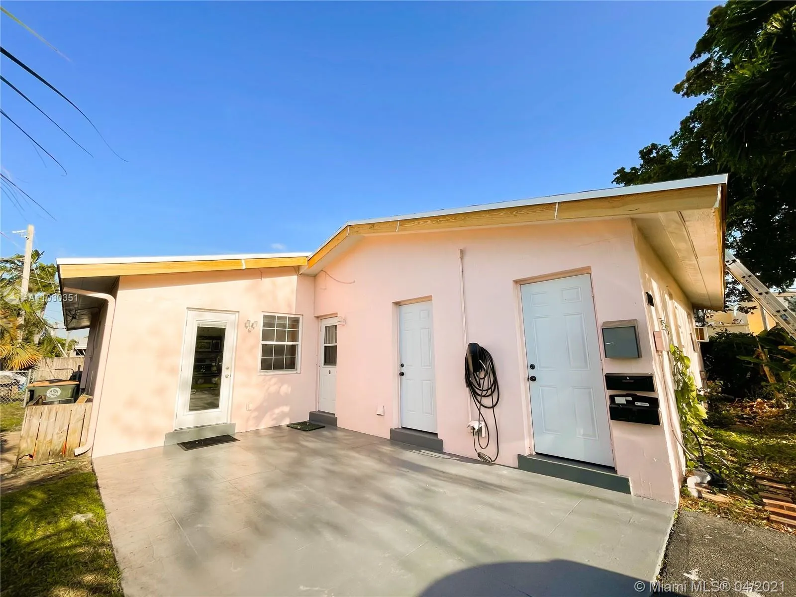 for sale at 2610 NE 18th Ter, Lighthouse Point FL 33064