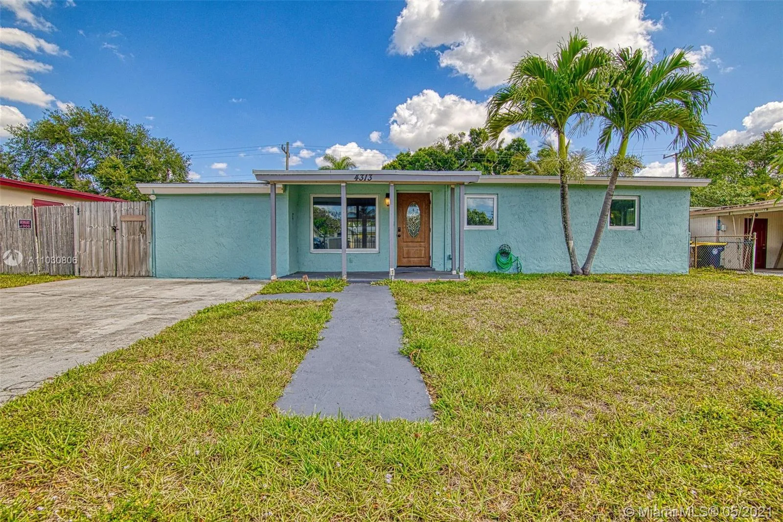 4 bedroom 2 bath for sale at 4313 SW 50th St, Dania Beach FL 33314