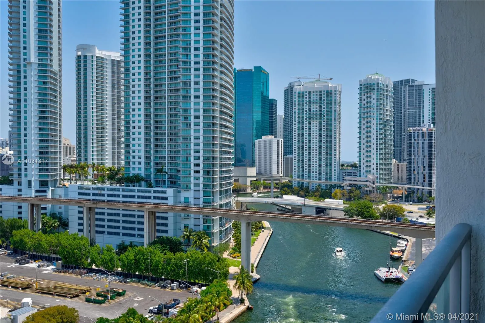 2 bedroom 2 bath for sale at 185 SW 7th St # 1401, Miami FL 33130