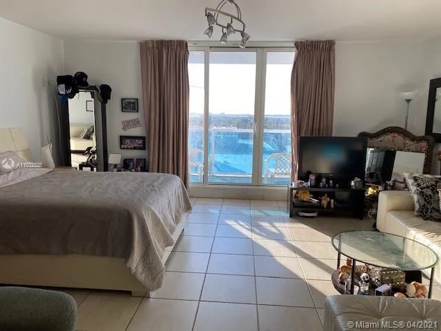 2301 Collins Ave # 1229, Miami Beach FL 33139