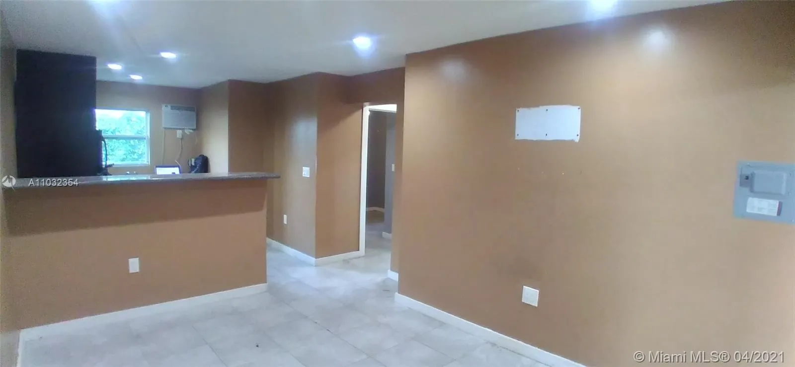 1351 NW 45th St, Miami FL 33142