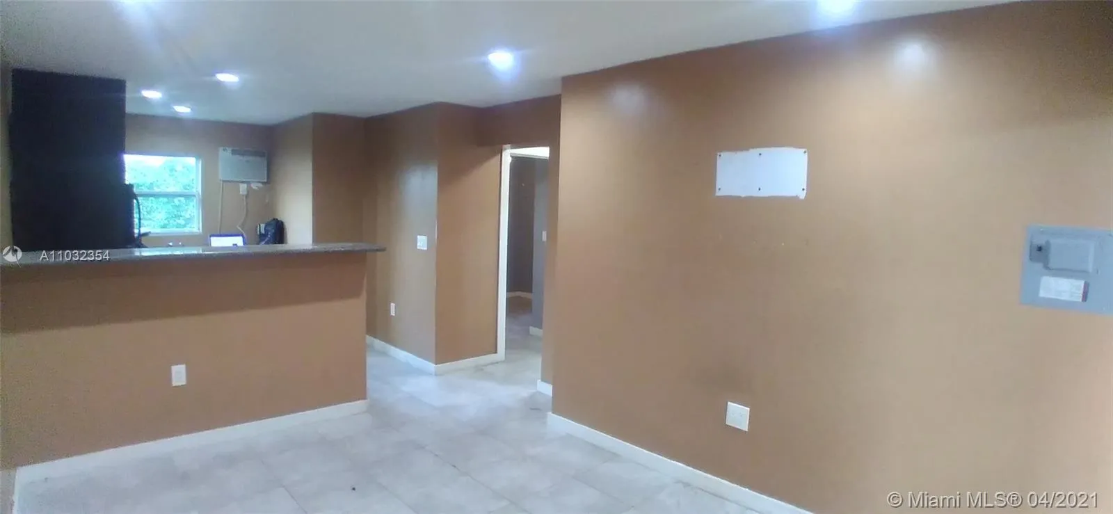 1351 NW 45th St, Miami FL 33142