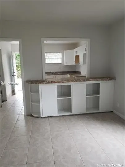 1021 W 33rd St, Riviera Beach FL 33404