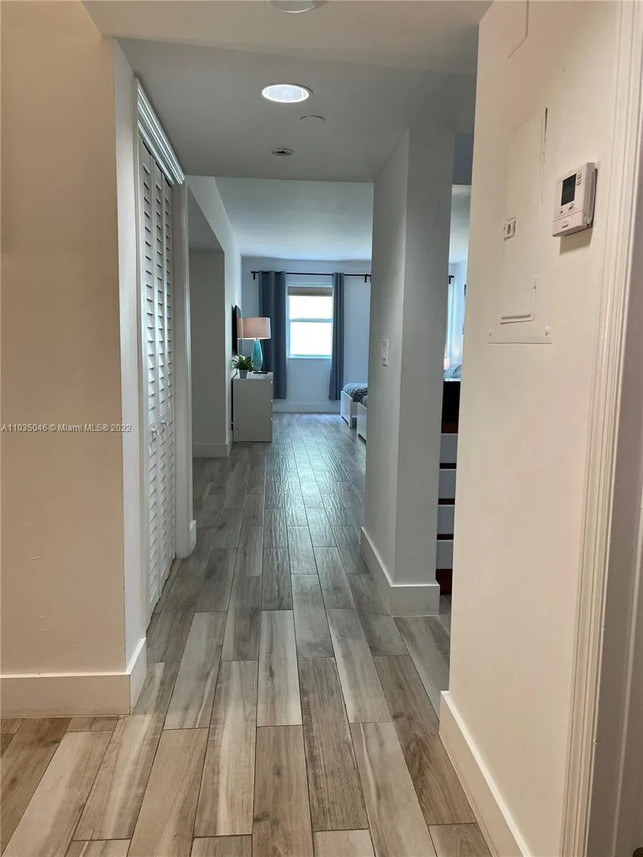 834 Ocean Dr # 406, Miami Beach FL 33139