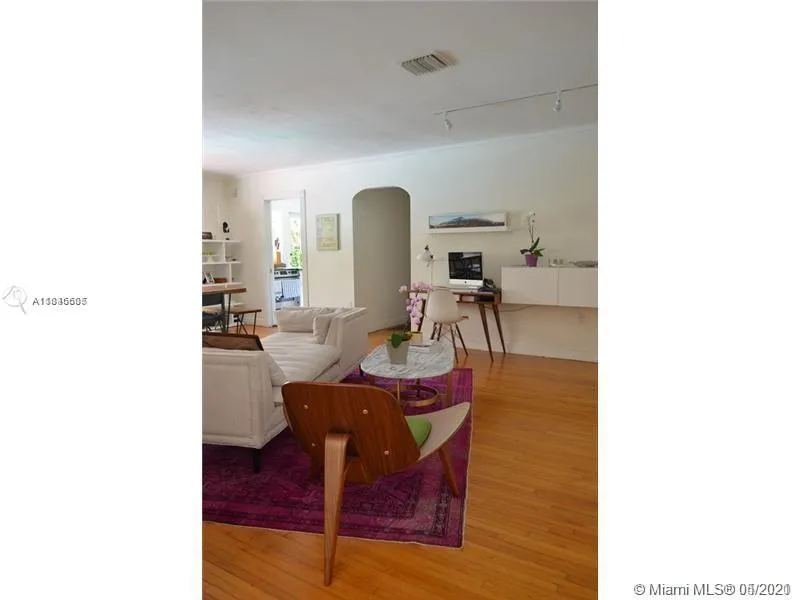 1409 Algardi Ave, Coral Gables FL 33146