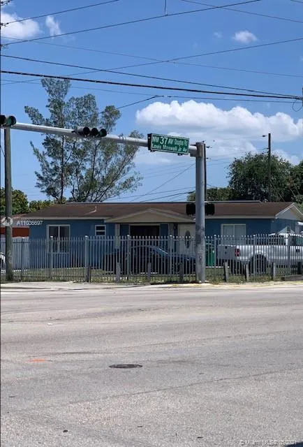 3630 NW 207th St, Miami Gardens FL 33056