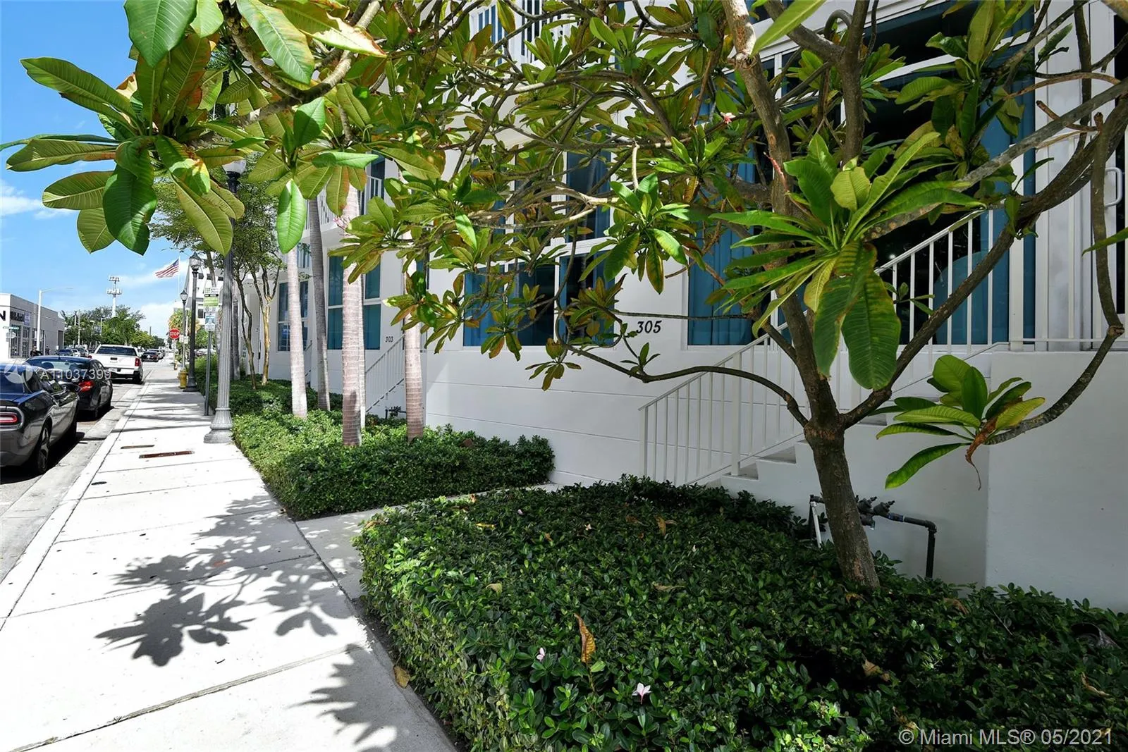 305 NE 20th Ter # 104, Miami FL 33137