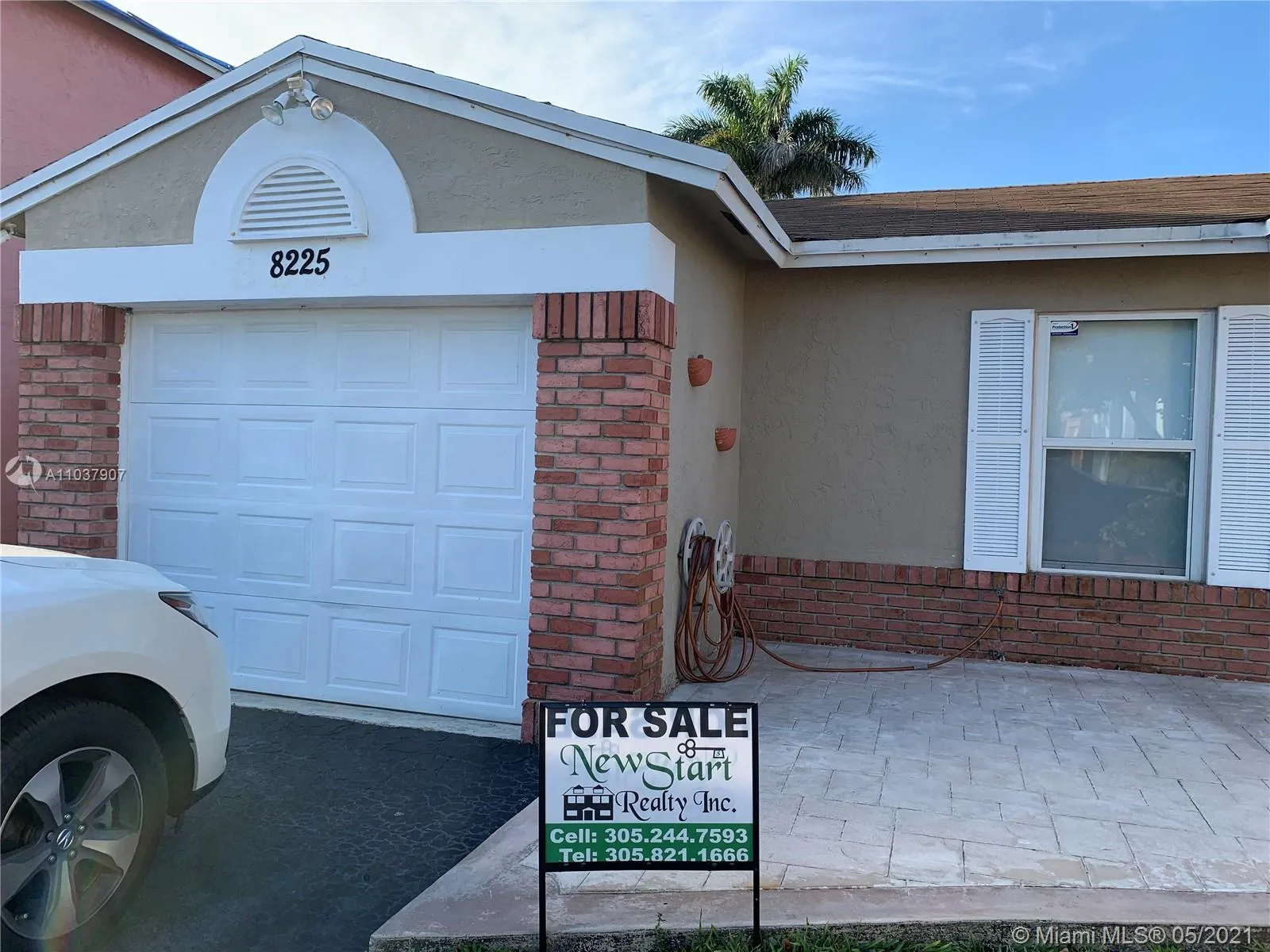 8225 NW 192nd Ter, Hialeah FL 33015