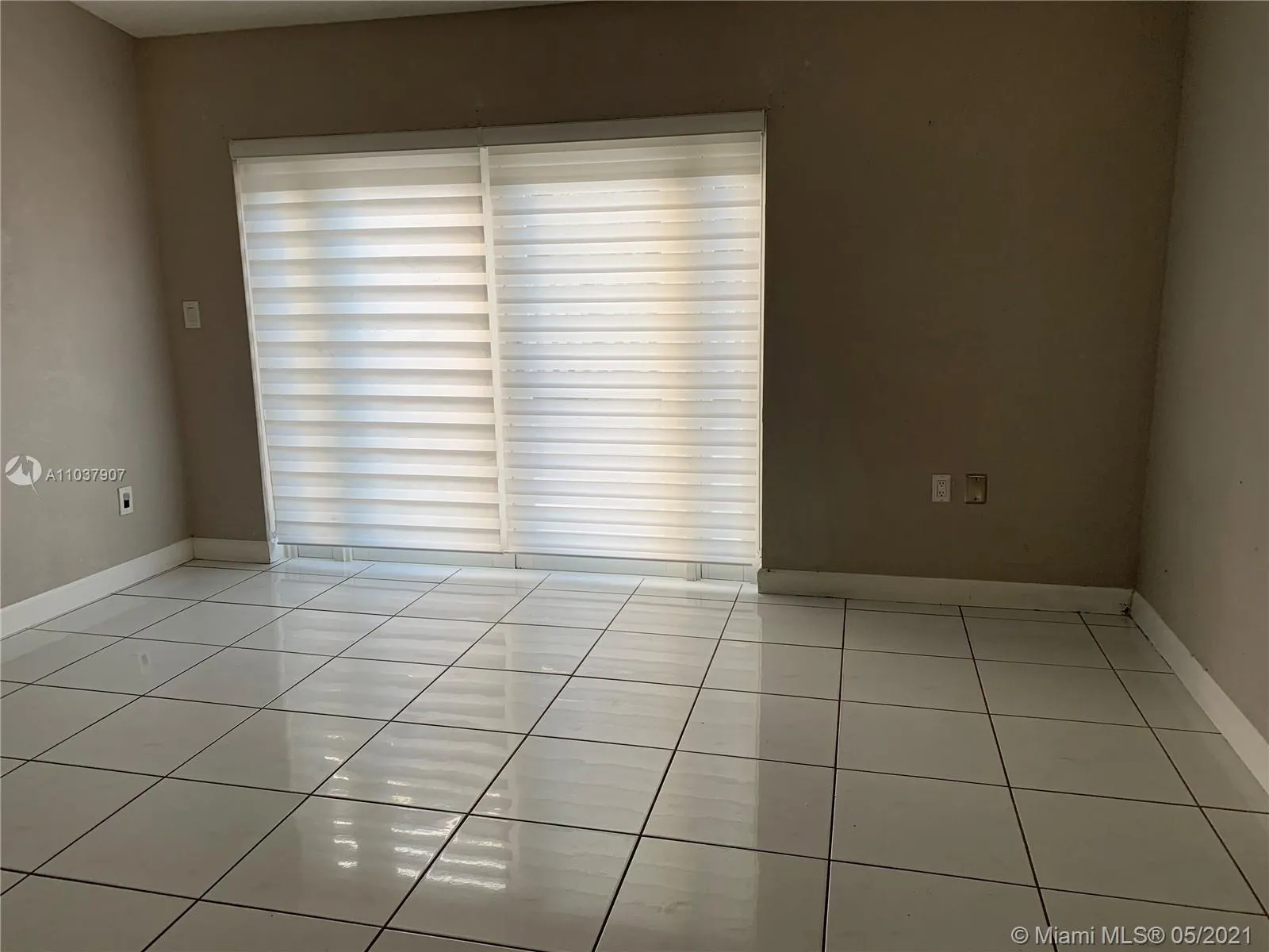 8225 NW 192nd Ter, Hialeah FL 33015